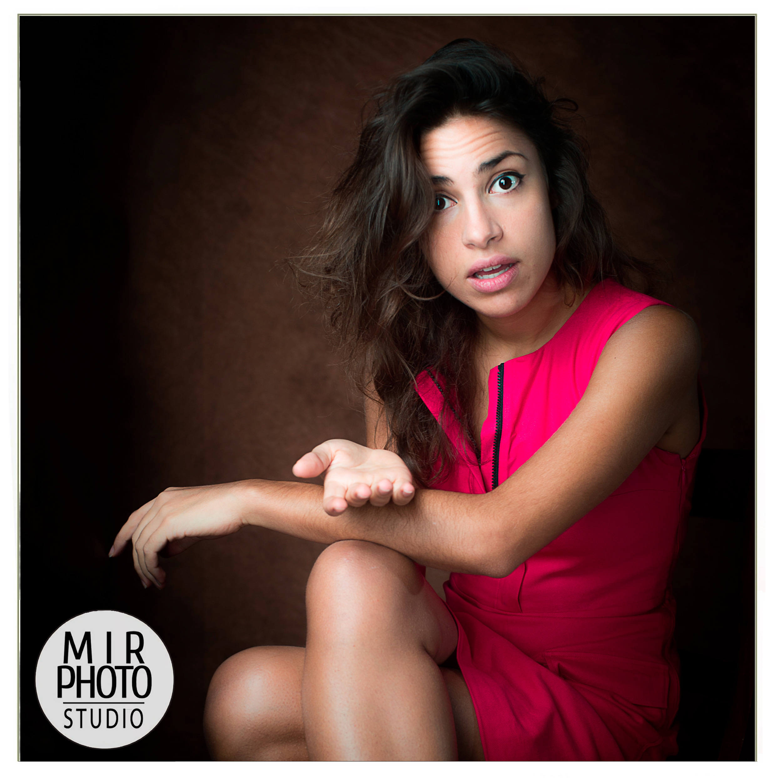 Réservez votre séance pour votre book professionnel Shooting photos bébé 6/9 mois en Studio