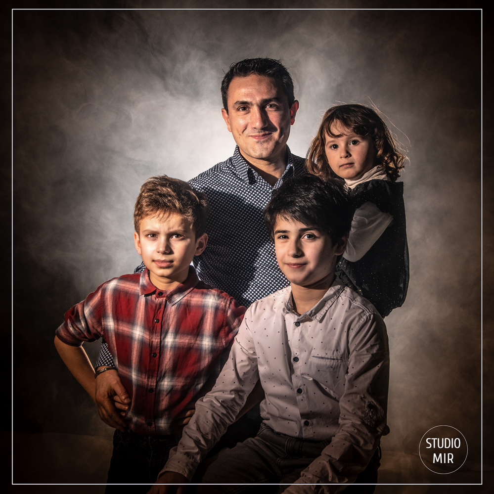 famille-studio-portrait-mir