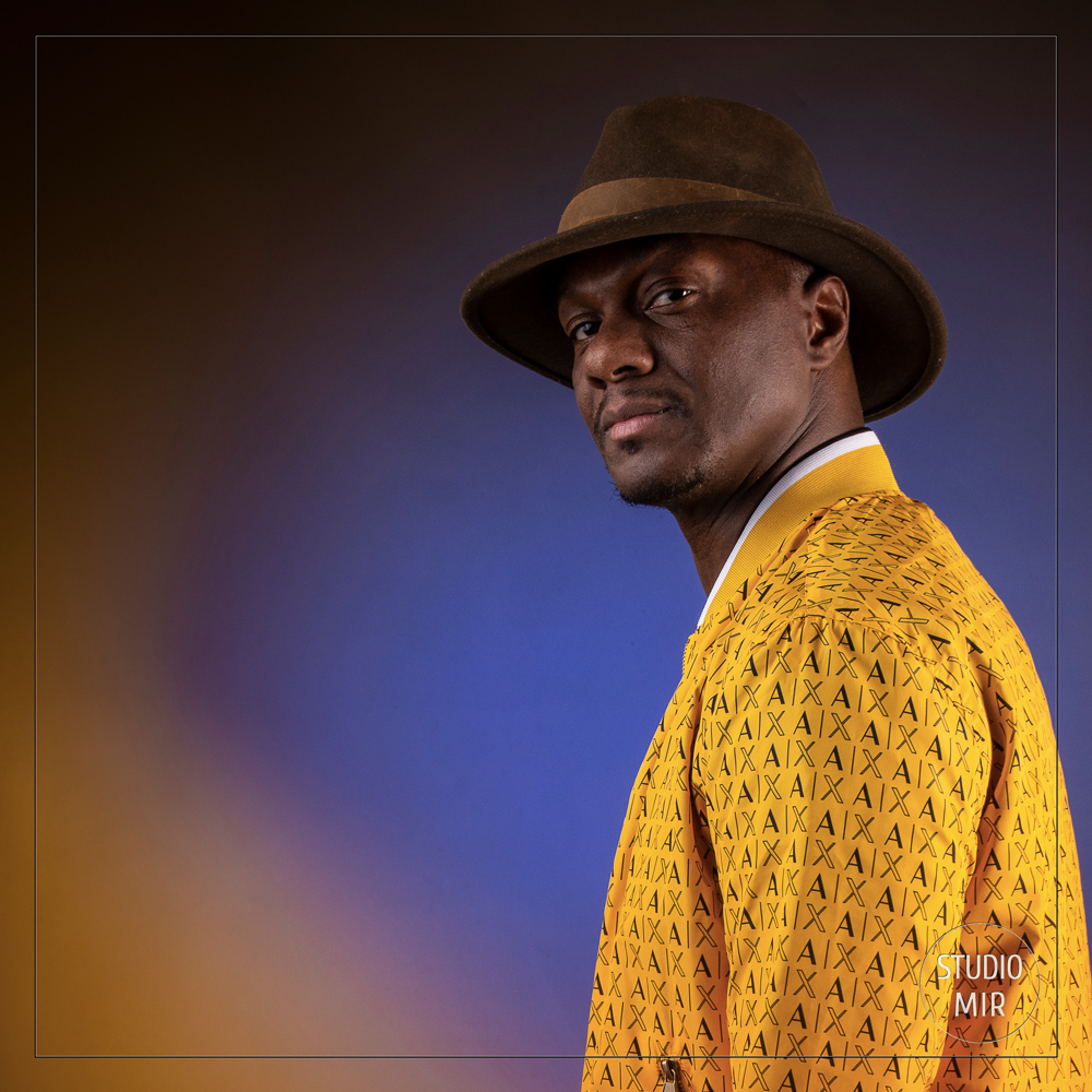 Photographe professionnel proche de Paris: chanteur pour sa pochette d'album