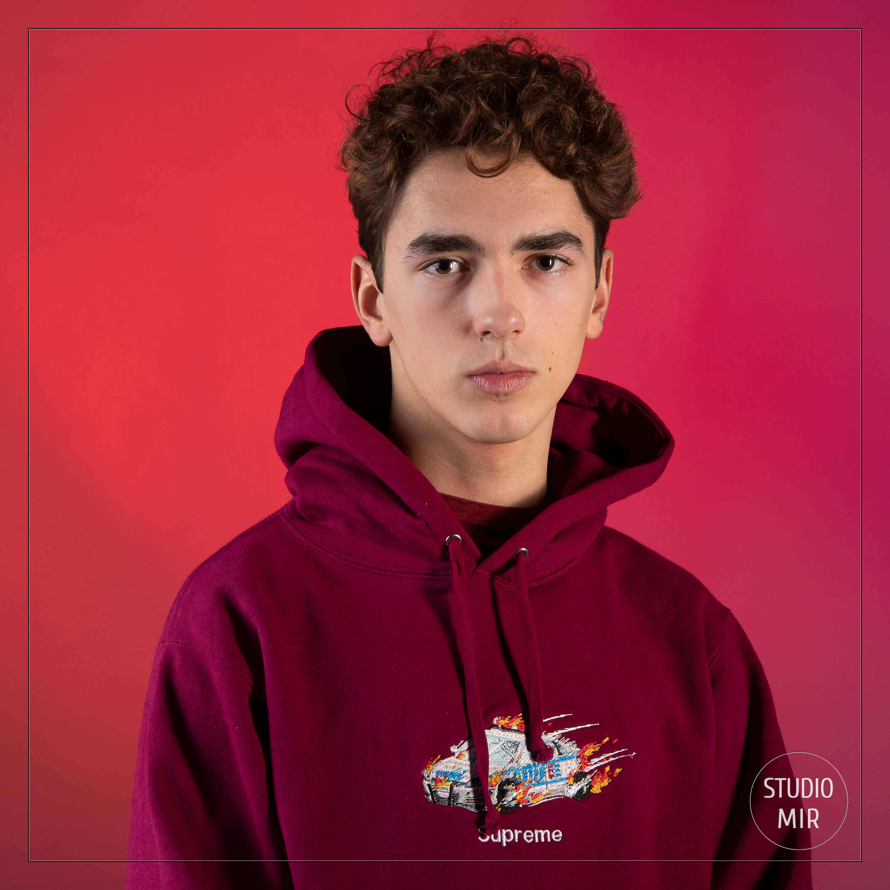 Shooting photo modèle homme en studio près de Paris