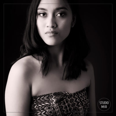Photographe modèle : shooting photo en noir et blanc dans le Val de Marne