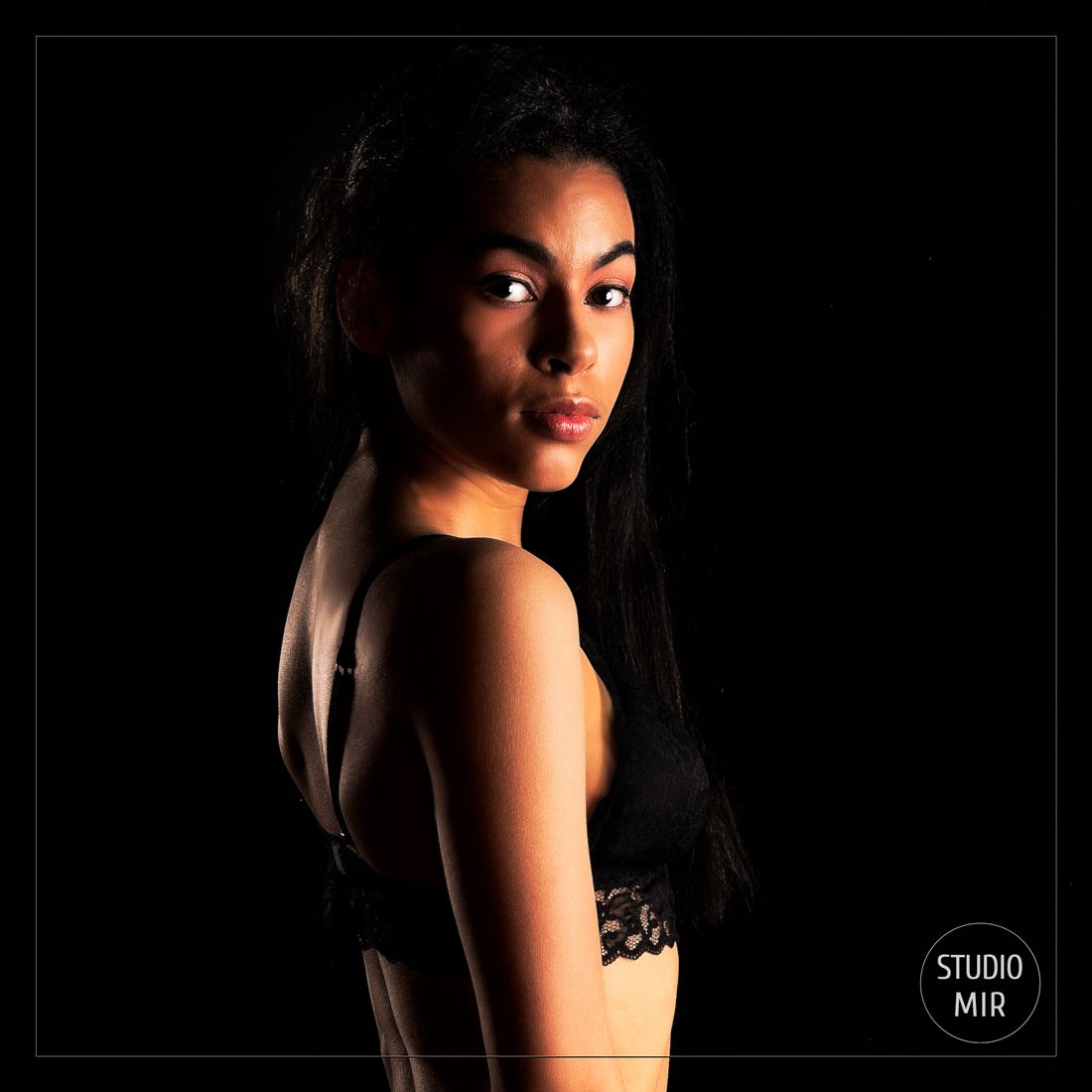 Photographe Val de Marne : Soyez une œuvre d’art au Studio Mir…