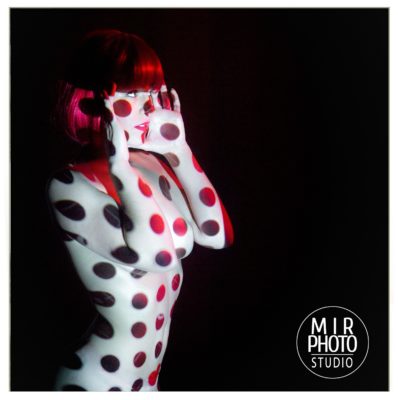 Projection de cercles sur le corps en studio photo dans le Val de Marne