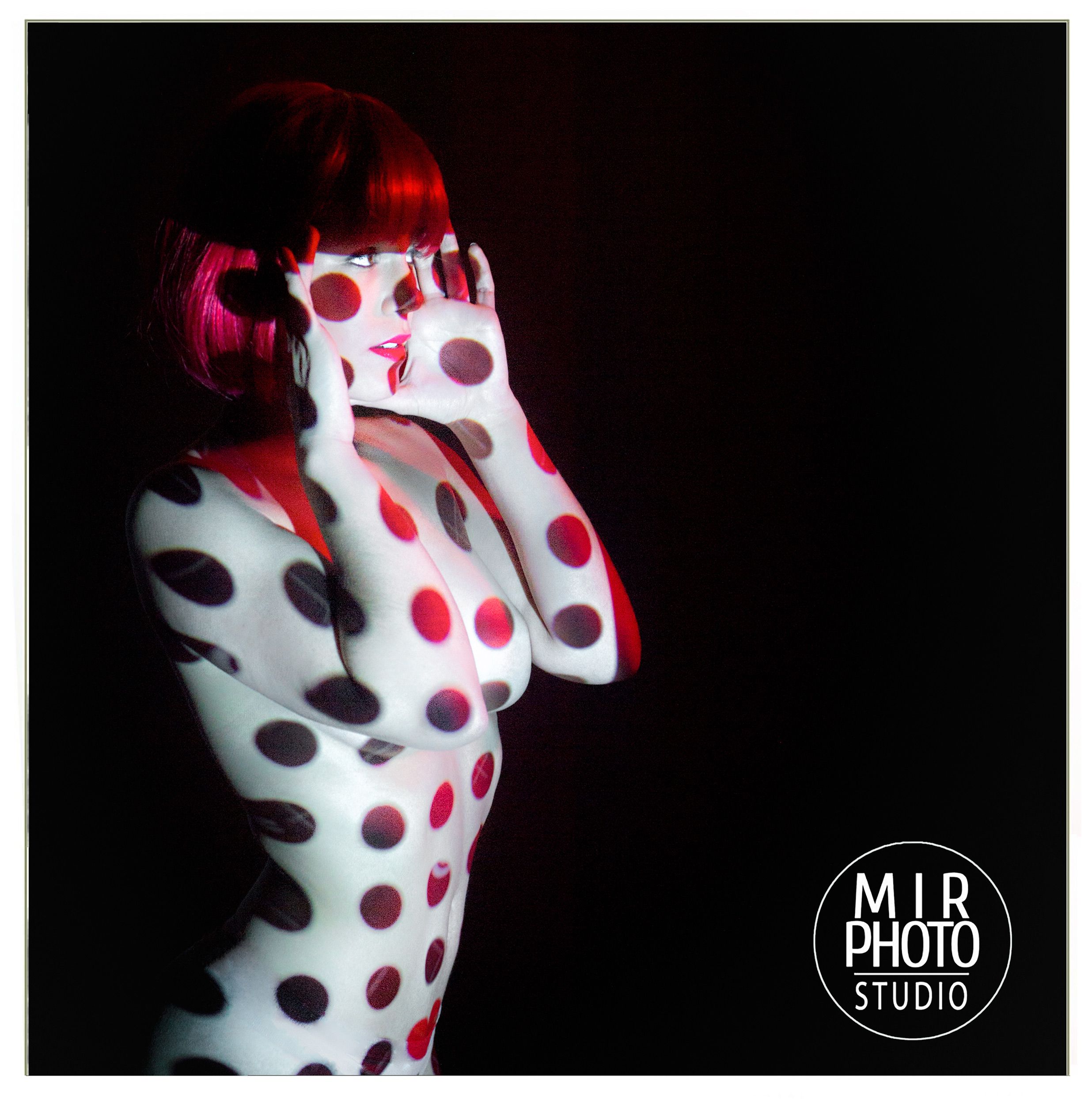 Projection de cercles sur le corps en studio photo dans le Val de Marne