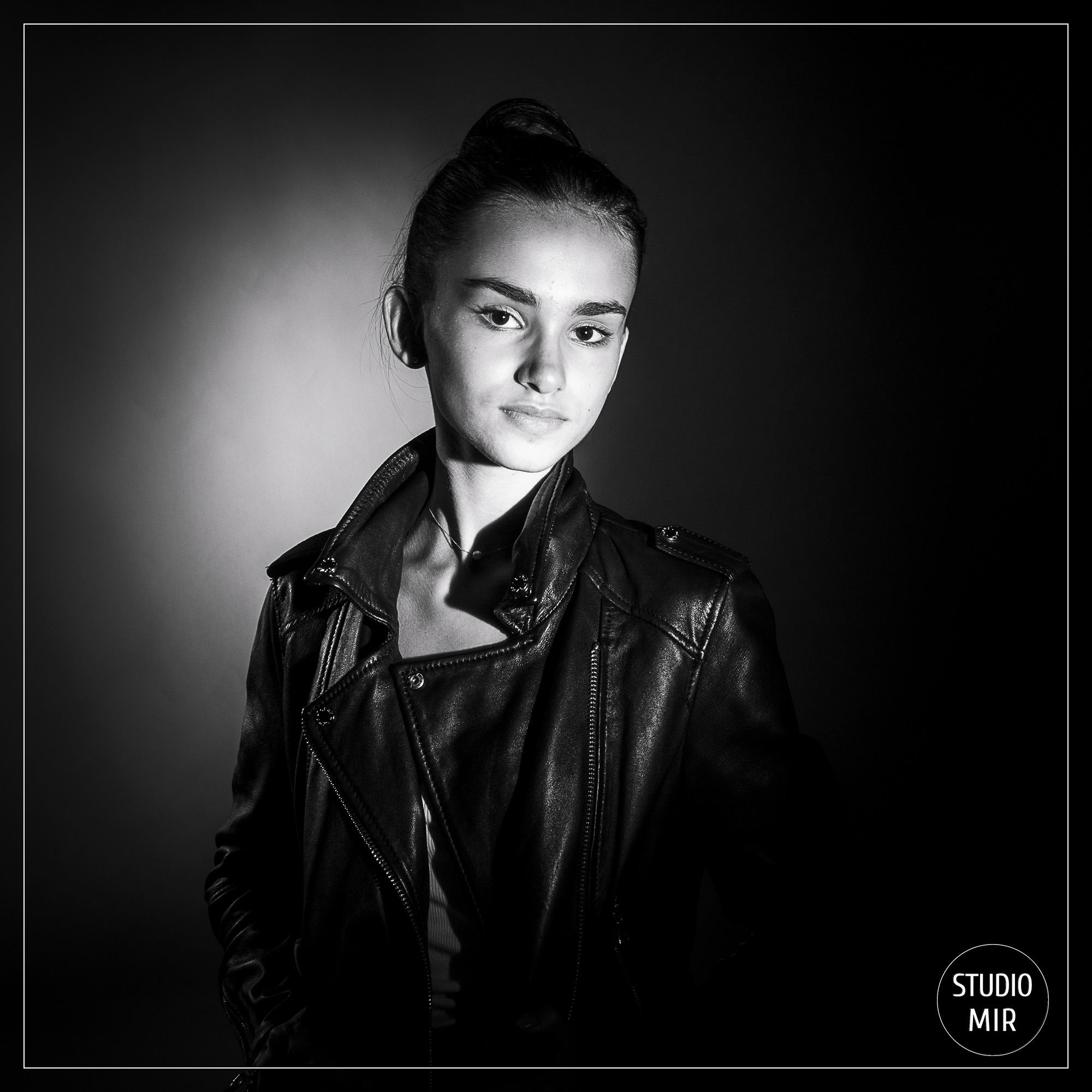 Idée cadeau Noel pour une ado : Un shooting photo en studio en région parisienne