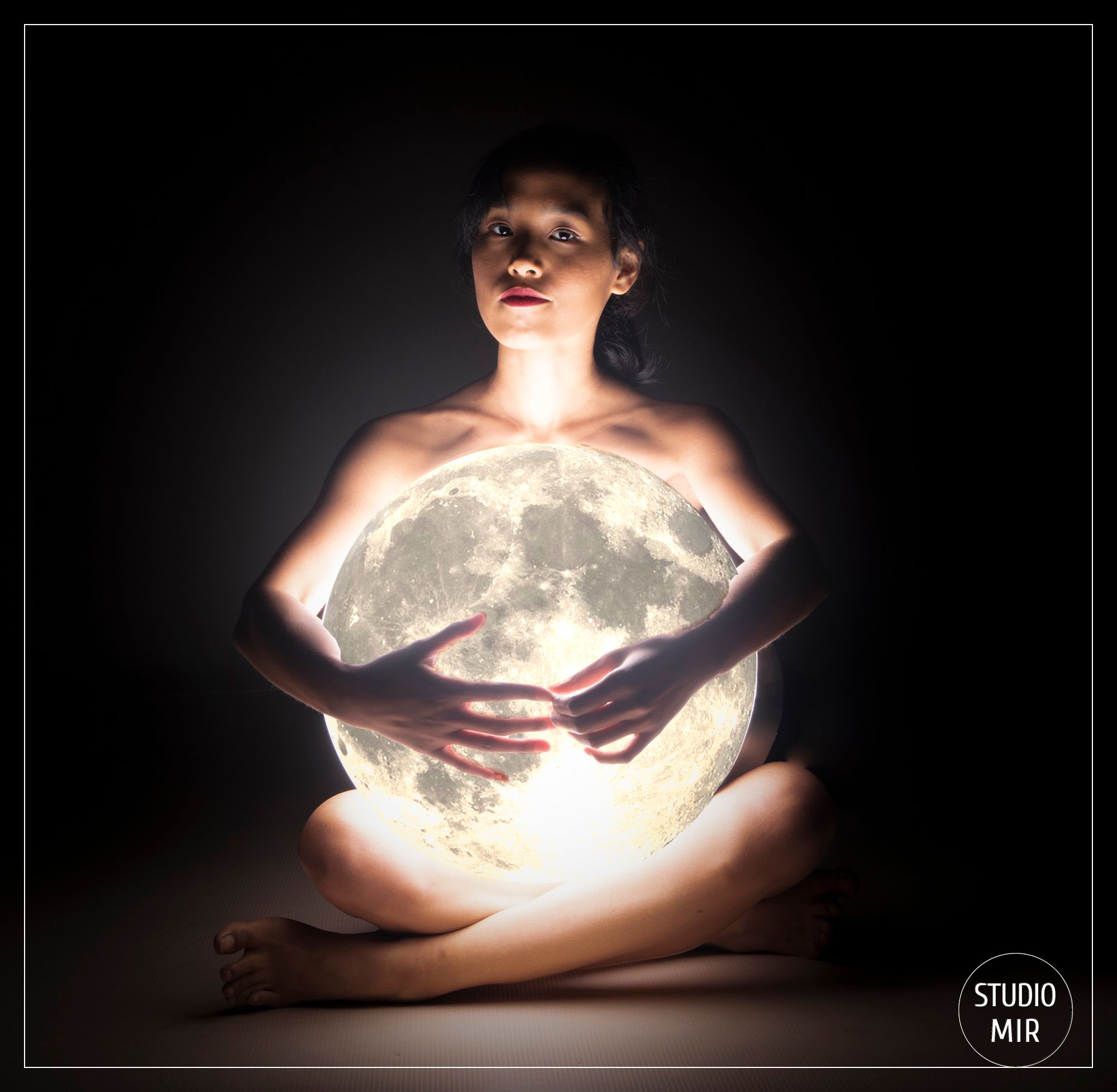 Shooting Boudoir onirique avec la lune près de Paris