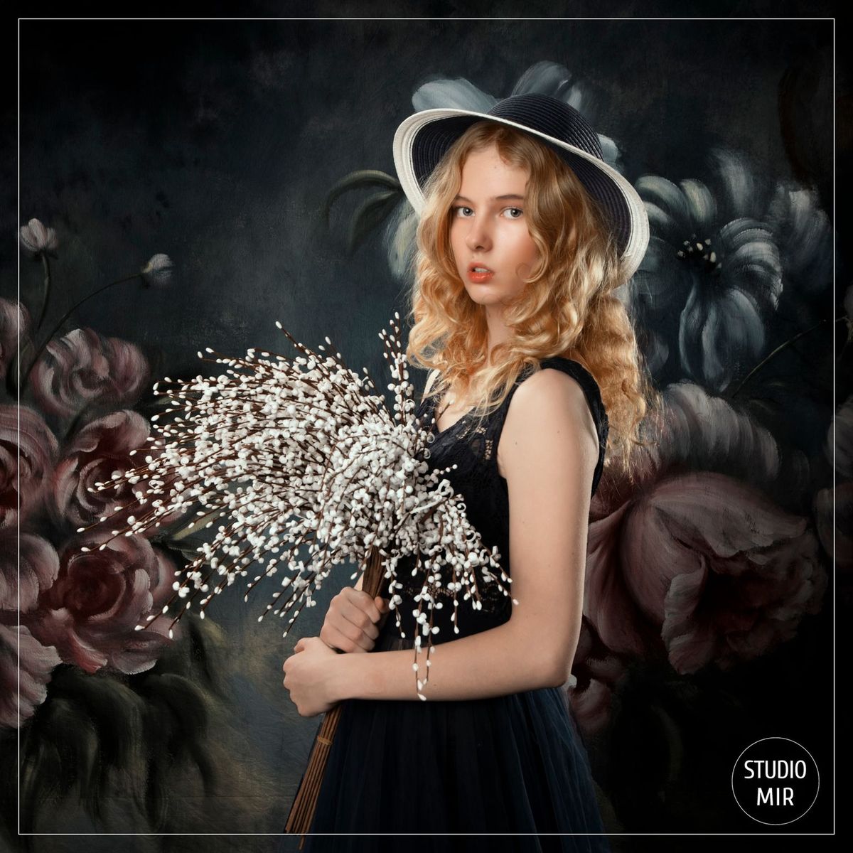 Shooting photo portrait à Paris : fleurs et romantismes en studio