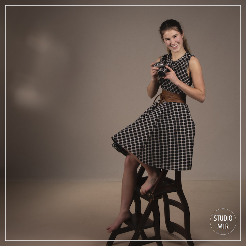 Photographe-modele-en-studio-photo-dans-Val-de-Marne Photographe modèle en studio photo dans le Val de Marne