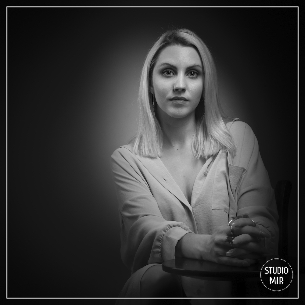 Photographe-portraitiste-studio-photo-dans-le-Val-de-Marne Photographe portraitiste en studio photo dans le Val de Marne