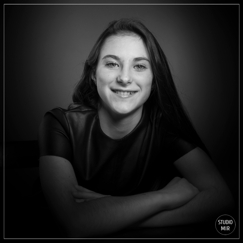 Seance-photo-adolescente-en-studio-dans-le-94-- Séance photo adolescente en studio dans le 94