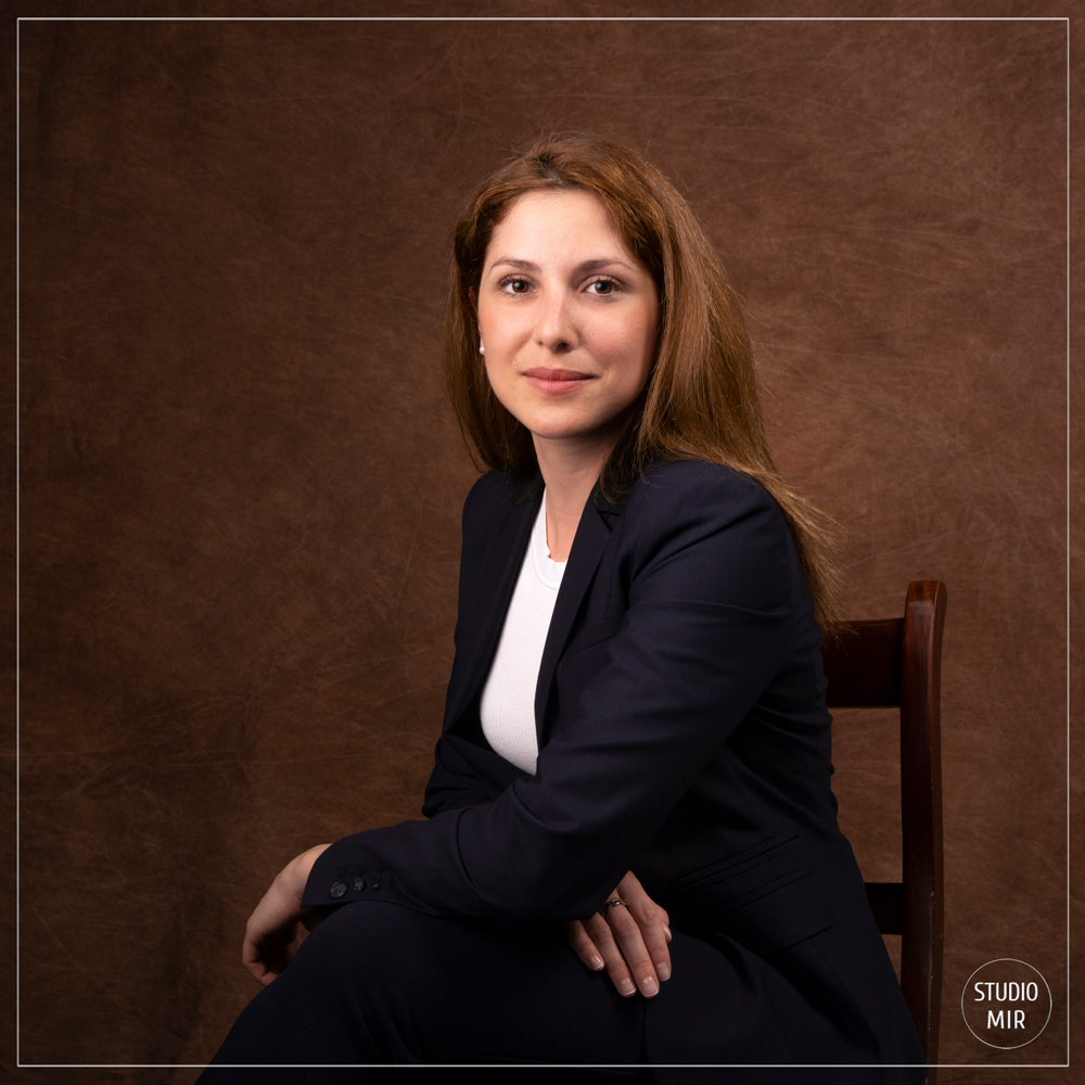 Photo-professionelle-avocat-studio--idf Photo professionnelle avocat-e en studio en IDF