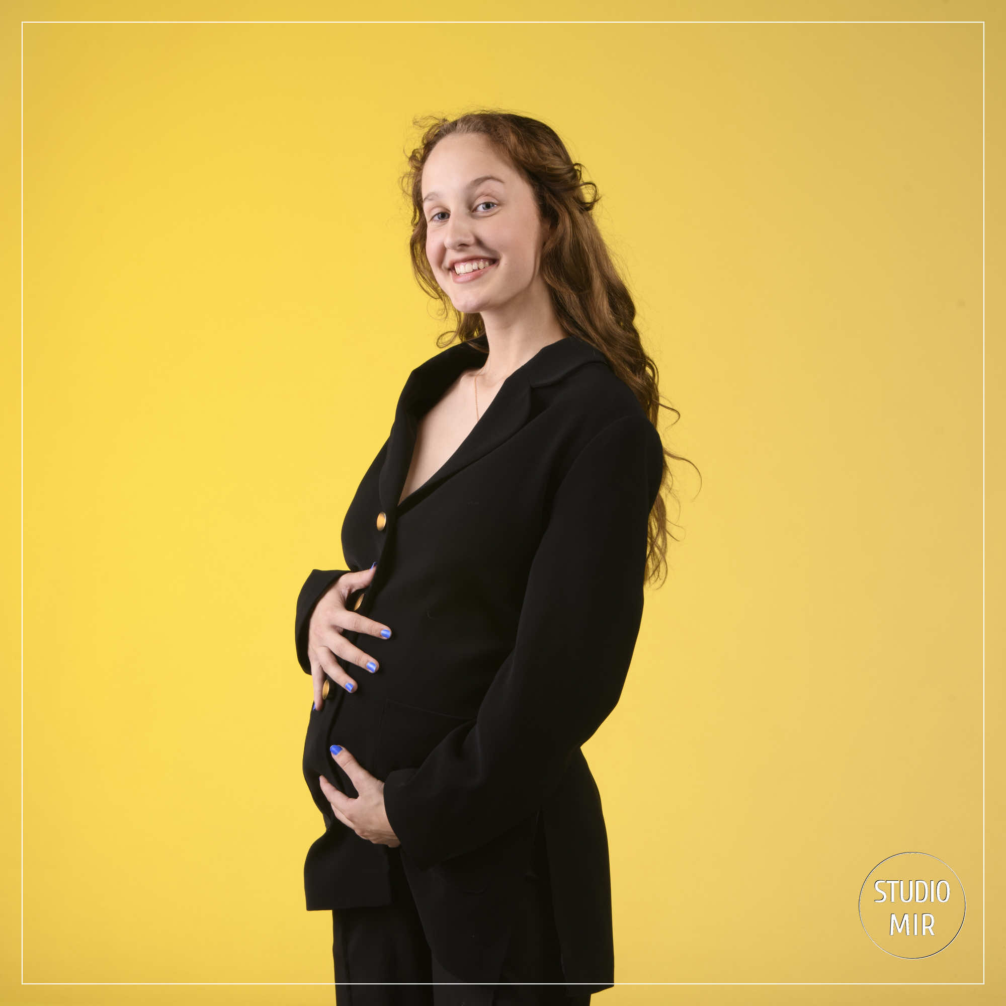 Seance-photo-pour-les futures-mamans-en couleur-2 Seance-photo-pour-les futures-mamans-en couleur