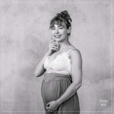 Séance photo modèle future maman dans le Val-de-Marne